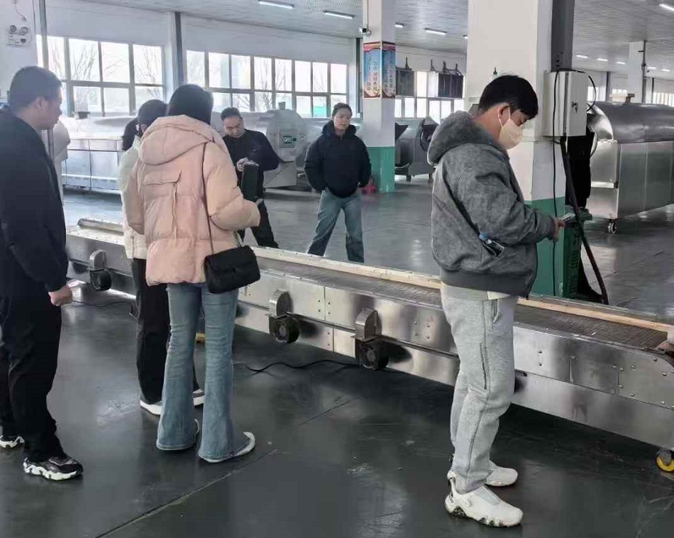 鄭州重慶韓國(guó)三地客戶(hù)光臨許昌智工考察···